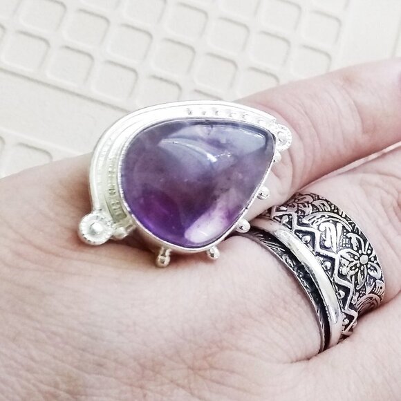 Sz 7.75 ~ Huge Amethyst in Bright Silver! February Birthstone. Intense & Flashy! - Picture 5 of 14